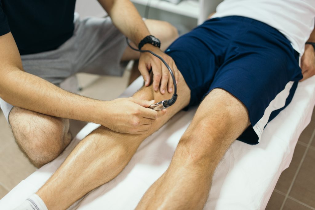 Tratamiento de fisioterapia con radiofrecuencia